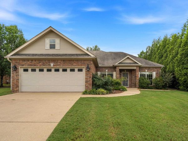 403 WILLOWBEND Circle, Hot Springs, AR 71913