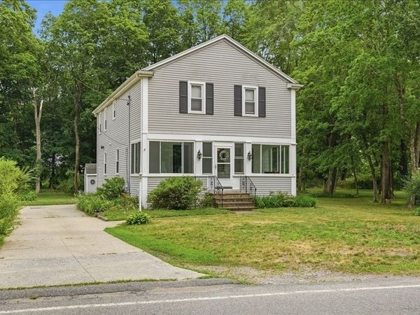 15 Walnut St, West Bridgewater, MA 02379