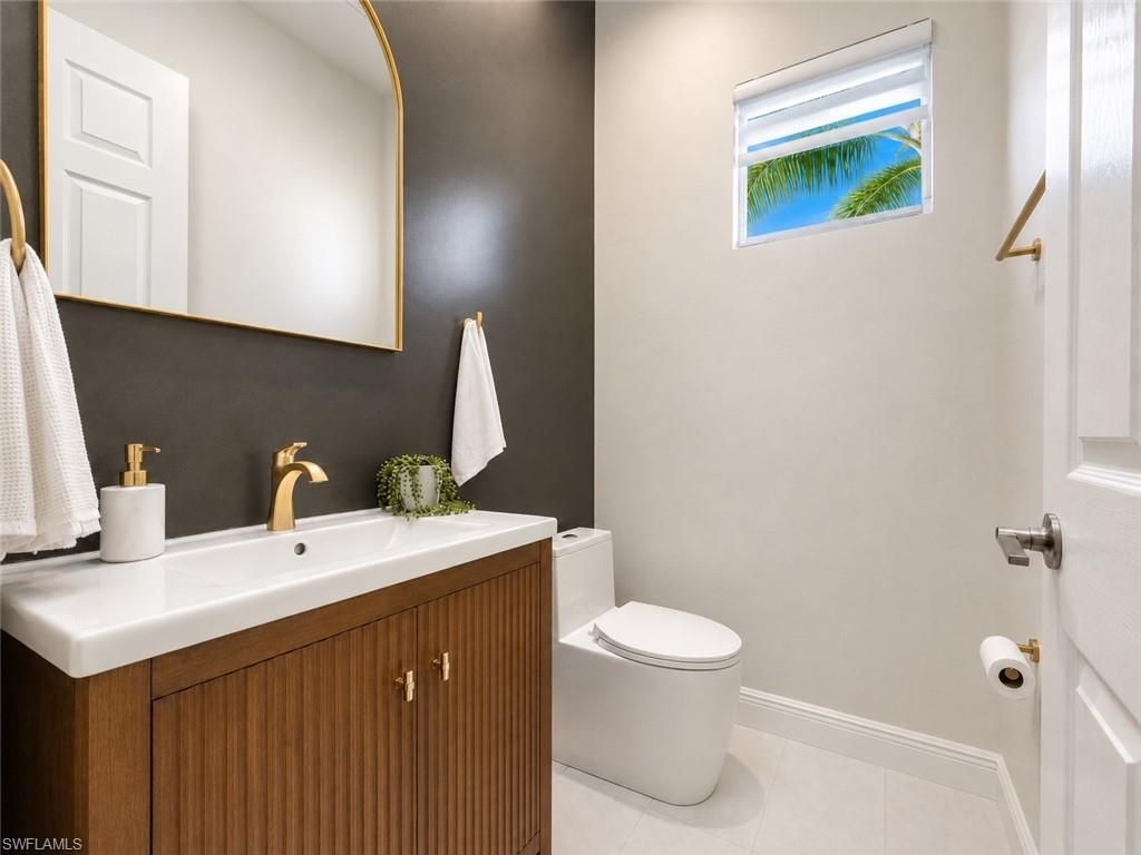 27549 Riverbank Dr, Bonita Springs, FL 34134 Photo