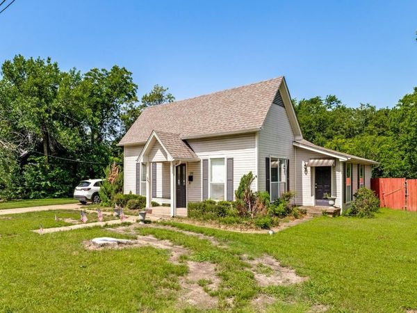 108 N Illinois Street , Celina, TX 75009