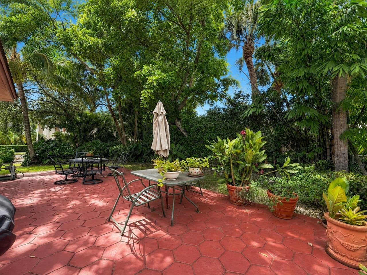 15883 SW 14th Court, Pembroke Pines, FL 33027 Photo