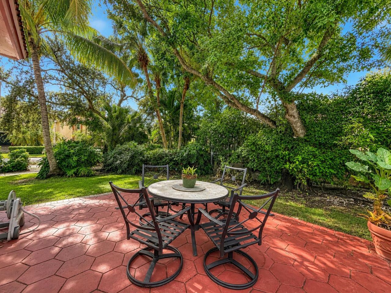 15883 SW 14th Court, Pembroke Pines, FL 33027 Photo