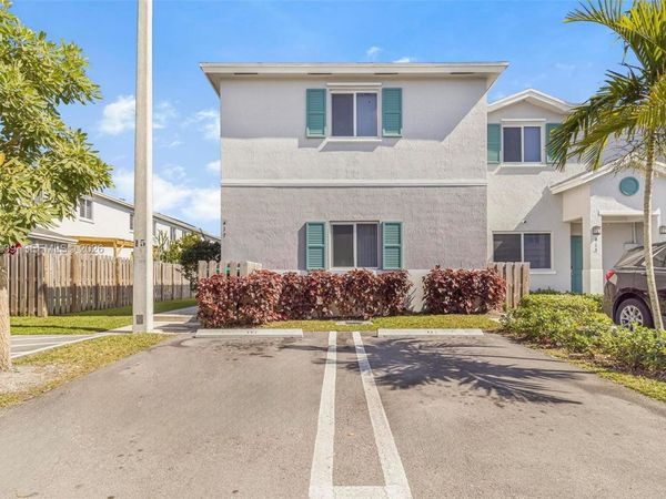 417 NW 12th Pl, Florida City, FL 33034