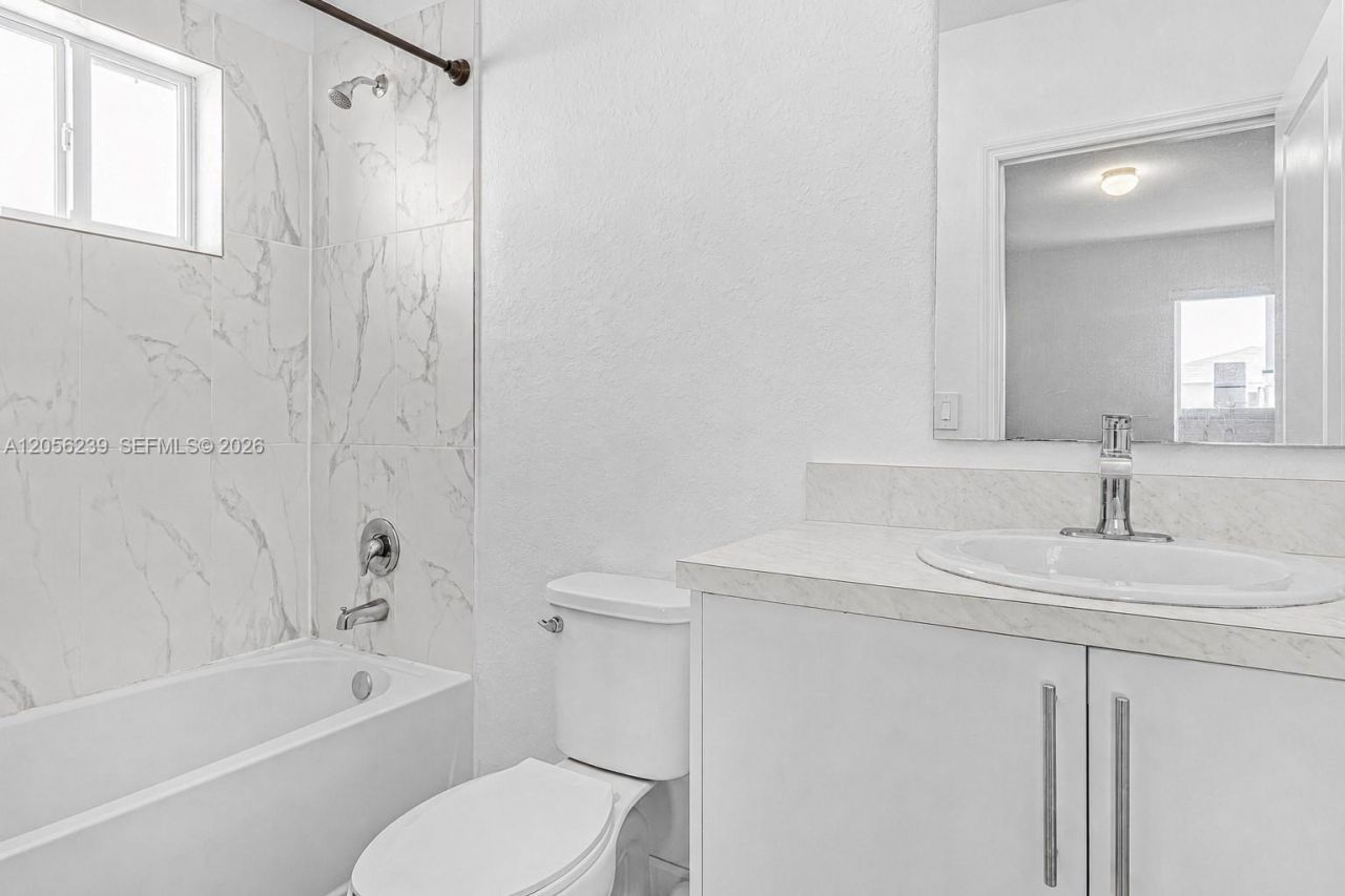 417 NW 12th Pl , Florida City, FL 33034 Photo