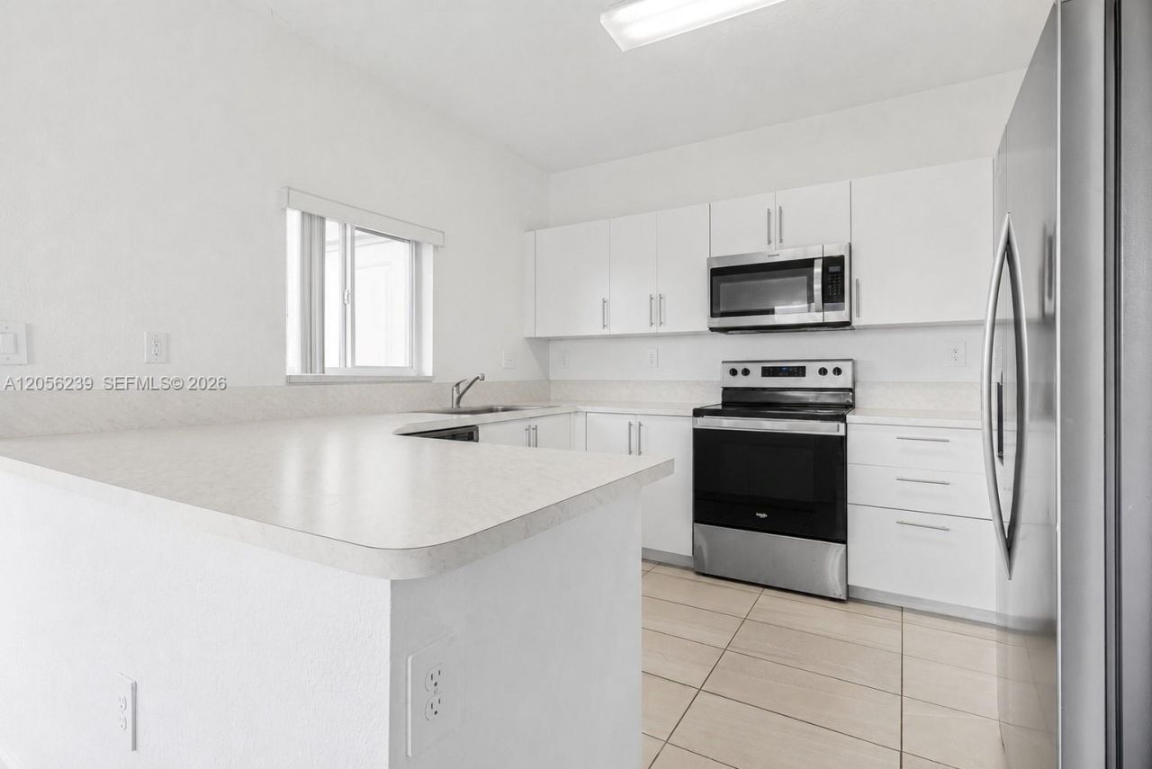 417 NW 12th Pl , Florida City, FL 33034 Photo