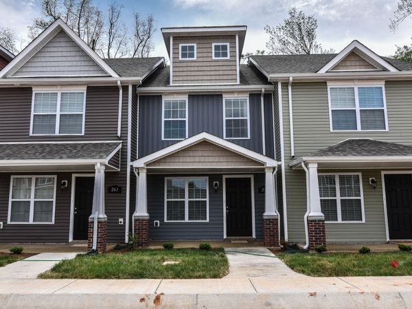 259 Alexander Boulevard , Clarksville, TN 37040
