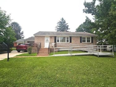 76 TIVERTON CIRCLE , NEWARK, DE 19702