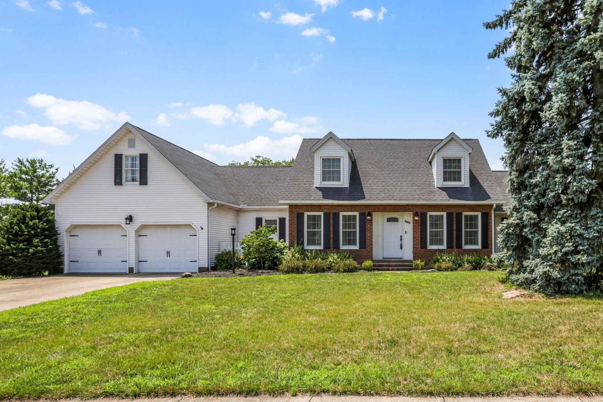 405 Ridgedale Drive, Circleville, OH 43113 Main Photo