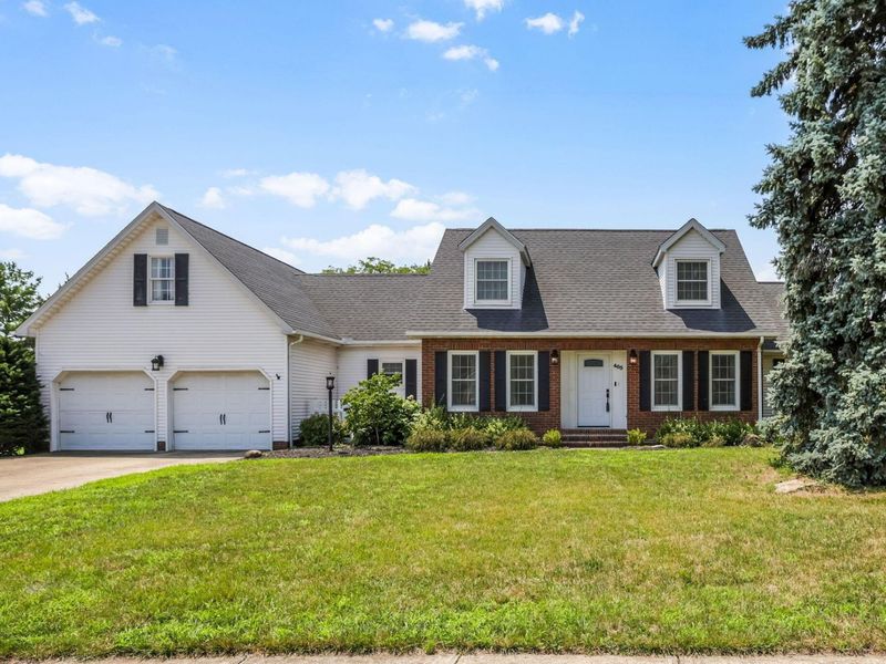 405 Ridgedale Drive, Circleville, OH 43113 Photo 1