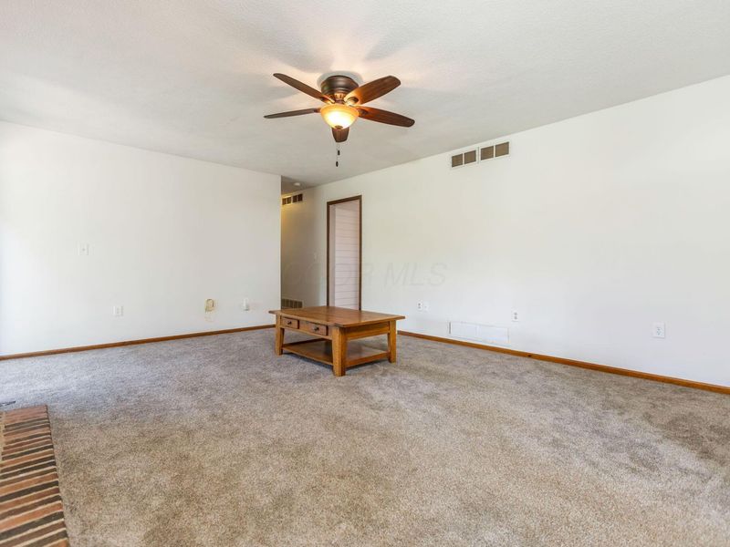 405 Ridgedale Drive, Circleville, OH 43113 Photo 12
