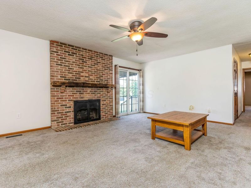 405 Ridgedale Drive, Circleville, OH 43113 Photo 9