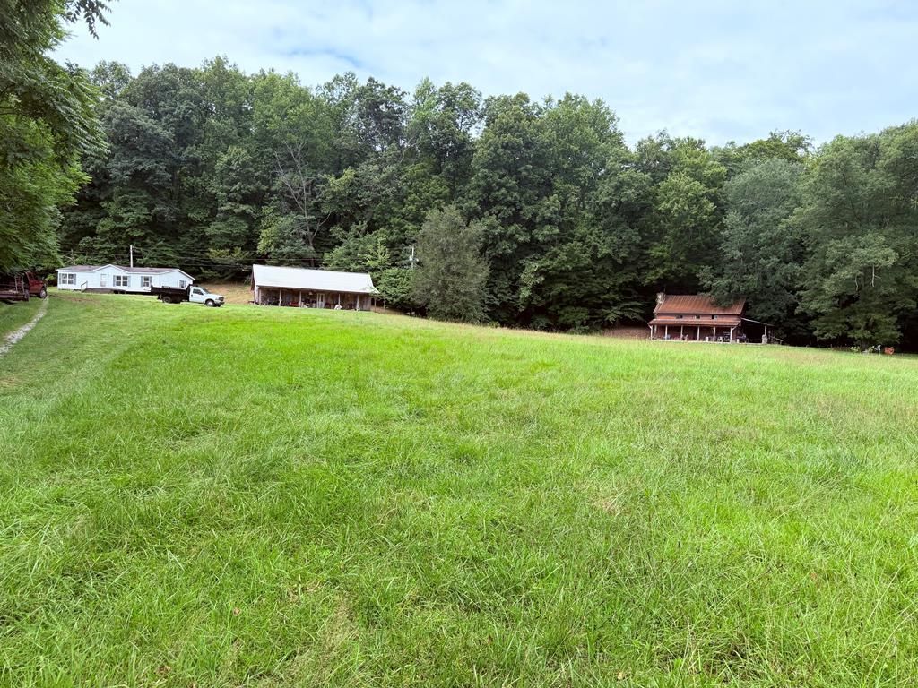 8499 Round Cove Road, Sparta, TN 38583 Main Photo