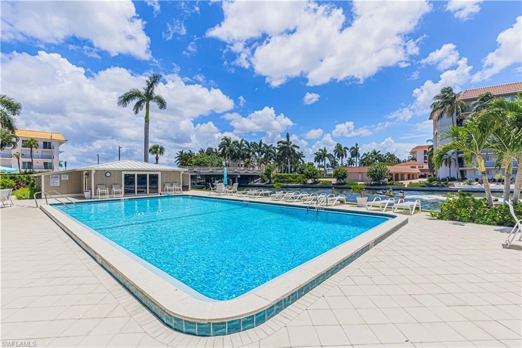 2880 Gulf Shore Blvd N, Unit 509, Naples, FL 34103 Photo