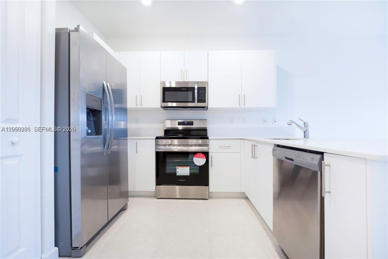 5514 NW 27th St , Unit 5514, Lauderhill, FL 33313 Photo