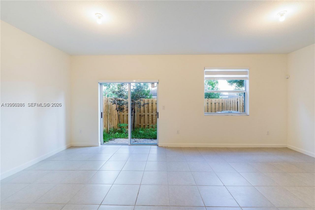 5514 NW 27th St , Unit 5514, Lauderhill, FL 33313 Photo