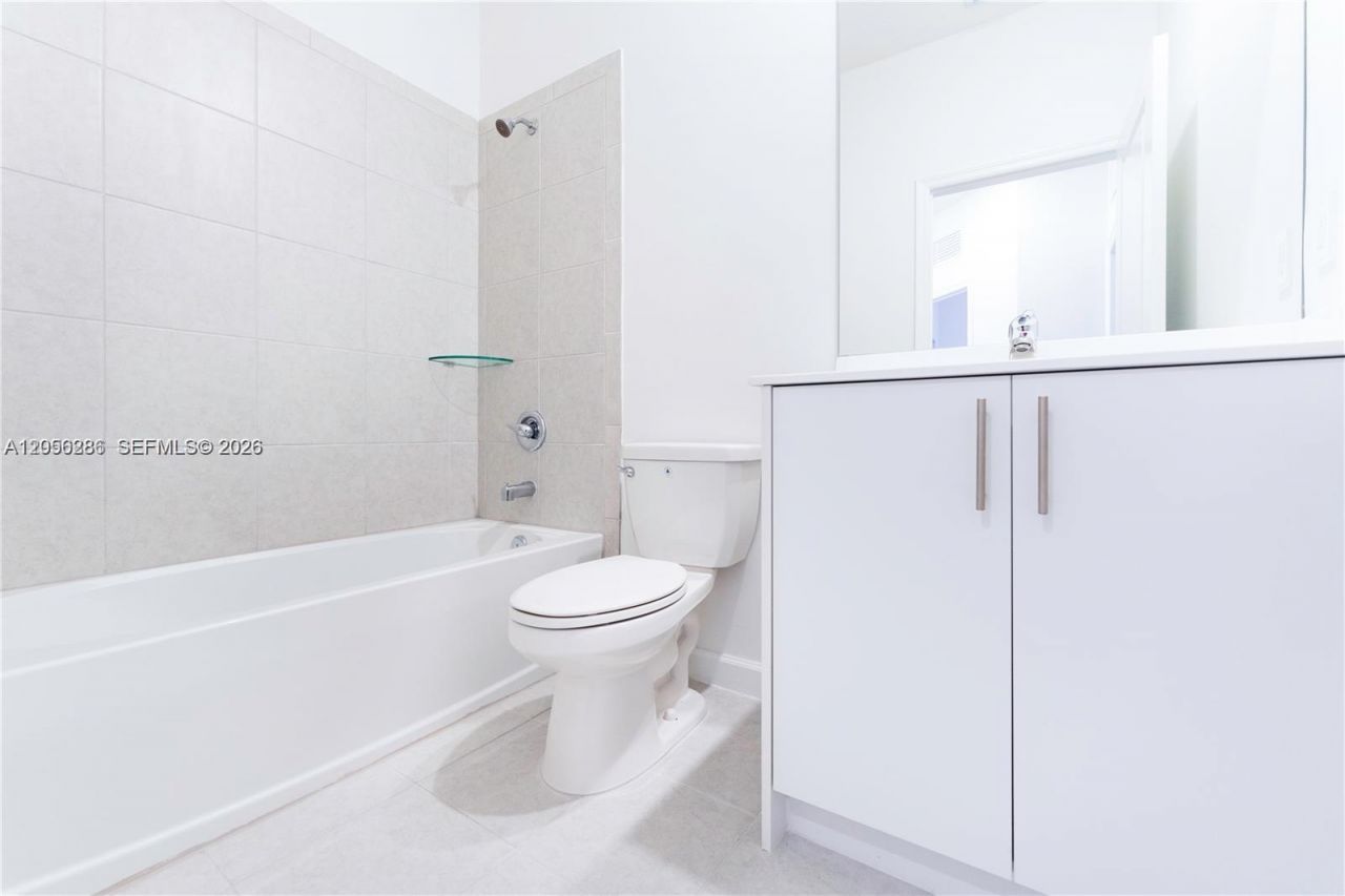 5514 NW 27th St , Unit 5514, Lauderhill, FL 33313 Photo