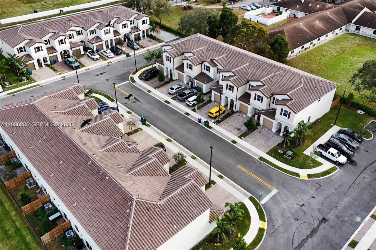 5514 NW 27th St , Unit 5514, Lauderhill, FL 33313 Photo