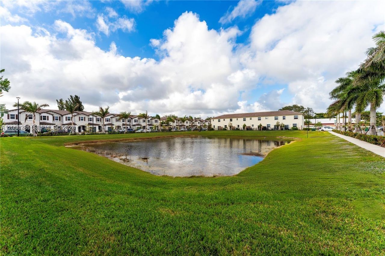 5514 NW 27th St , Unit 5514, Lauderhill, FL 33313 Photo