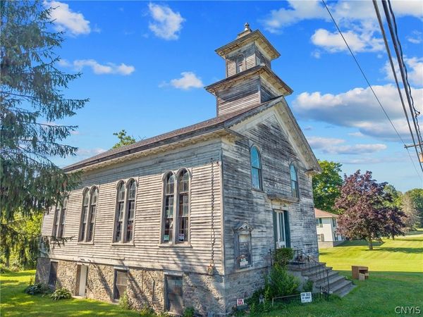1161 County Route 53 , Oswego, NY 13126