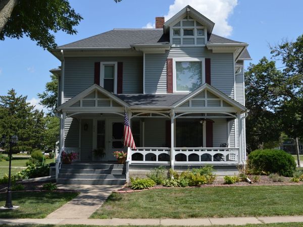 340 S Main Street , Sheffield, IL 61361