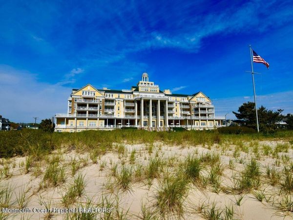 700 Ocean Avenue, Unit 526, Spring Lake, NJ 07762