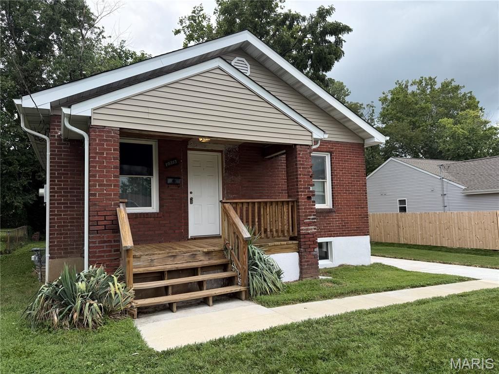 10315 Maddox Place , Overland, MO 63114 Main Photo