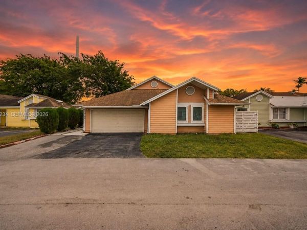 14145 SW 100th Ter, Miami, FL 33186