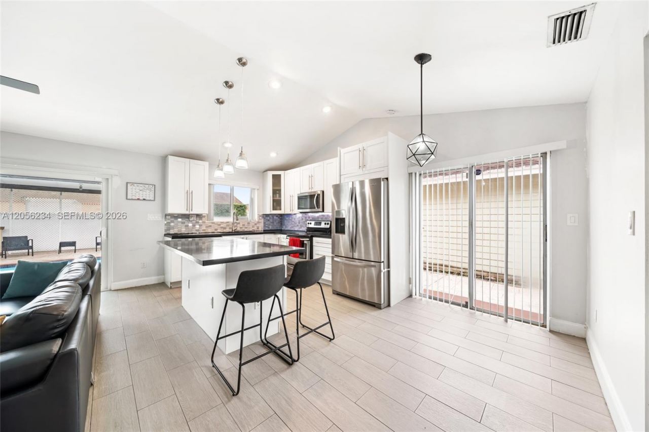 14145 SW 100th Ter , Miami, FL 33186 Photo