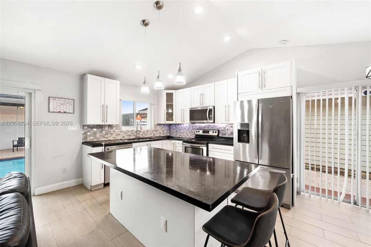 14145 SW 100th Ter , Miami, FL 33186 Photo