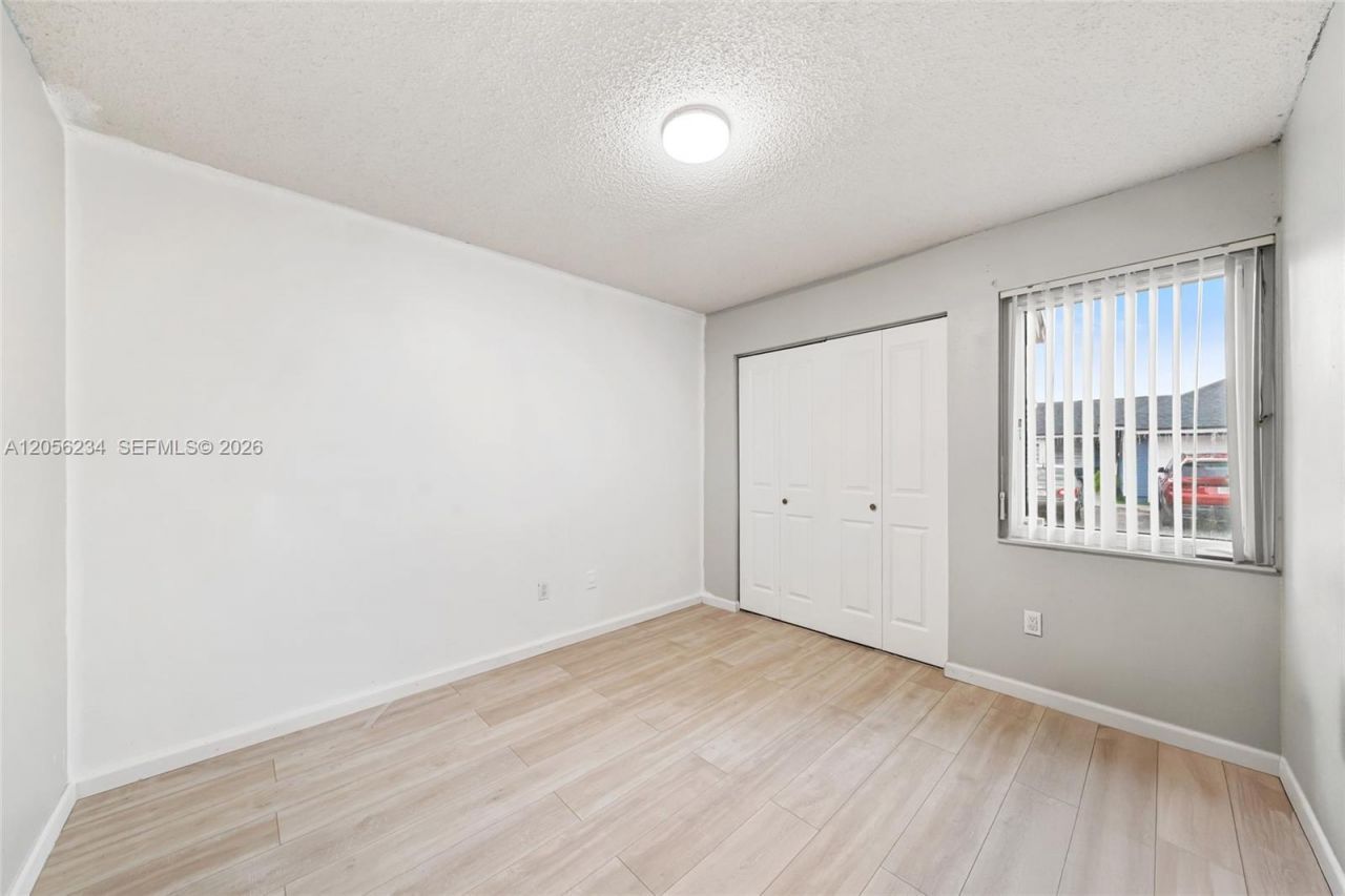 14145 SW 100th Ter, Miami, FL 33186 Photo