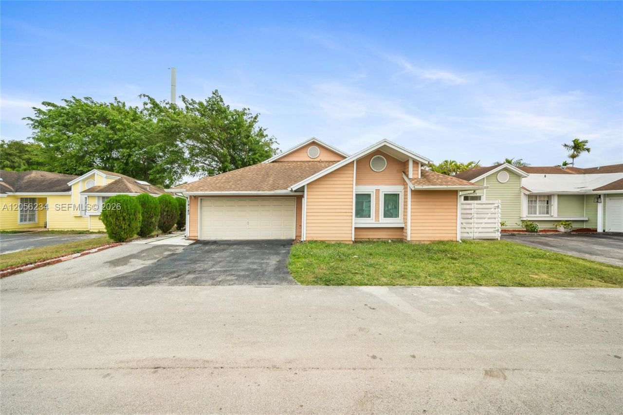 14145 SW 100th Ter, Miami, FL 33186 Photo