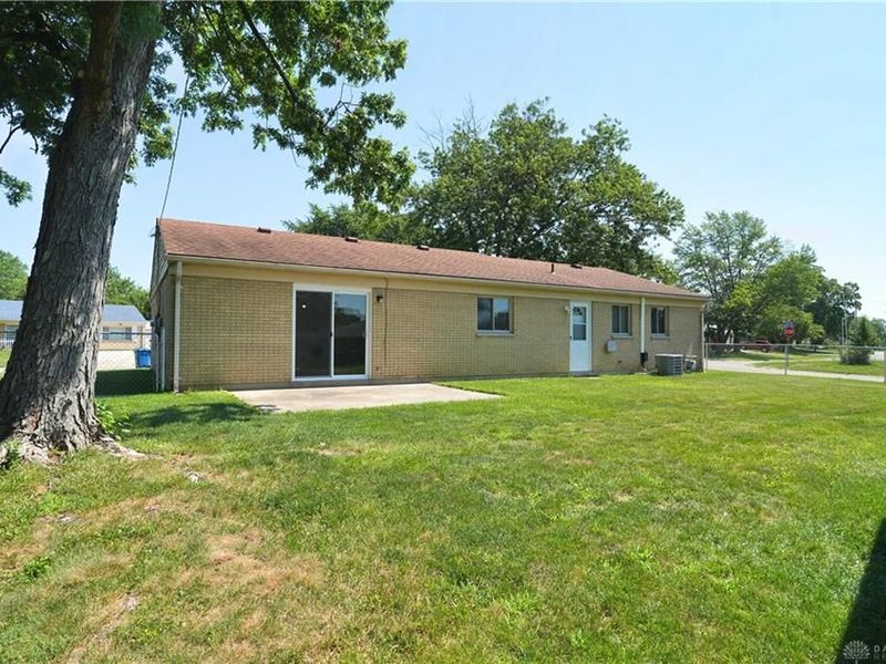 7342 Belle Plain Drive, Huber Heights, OH 45424 Photo 19