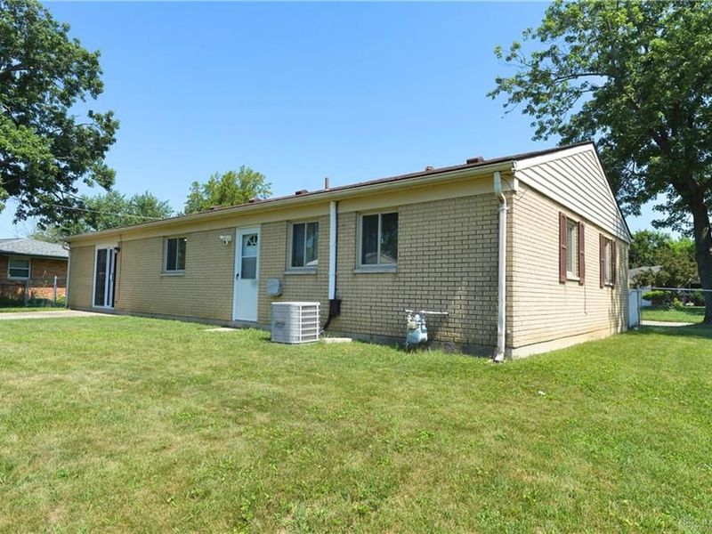7342 Belle Plain Drive, Huber Heights, OH 45424 Photo 21