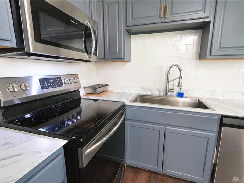 7342 Belle Plain Drive, Huber Heights, OH 45424 Photo 8
