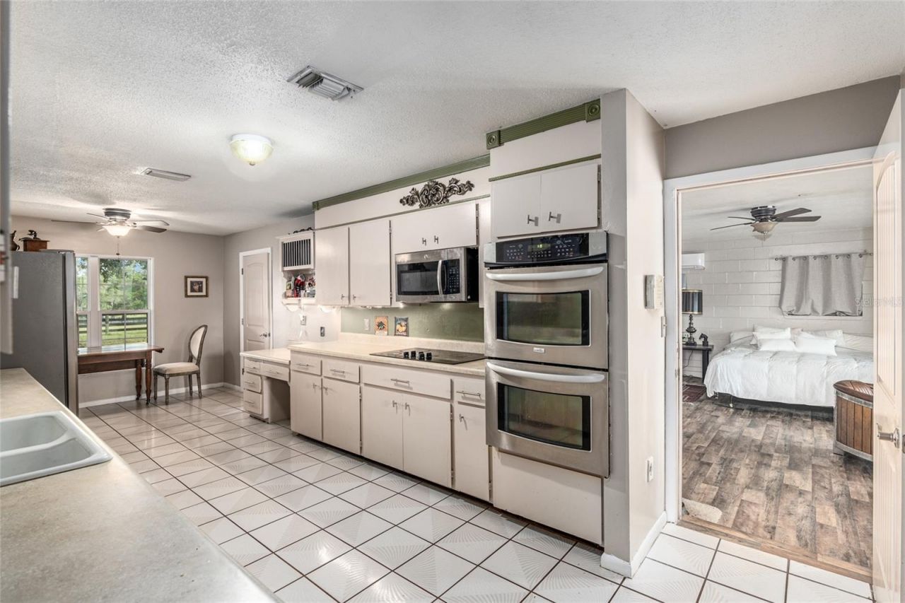 8544 NW 160th Avenue, Morriston, FL 32668 Photo