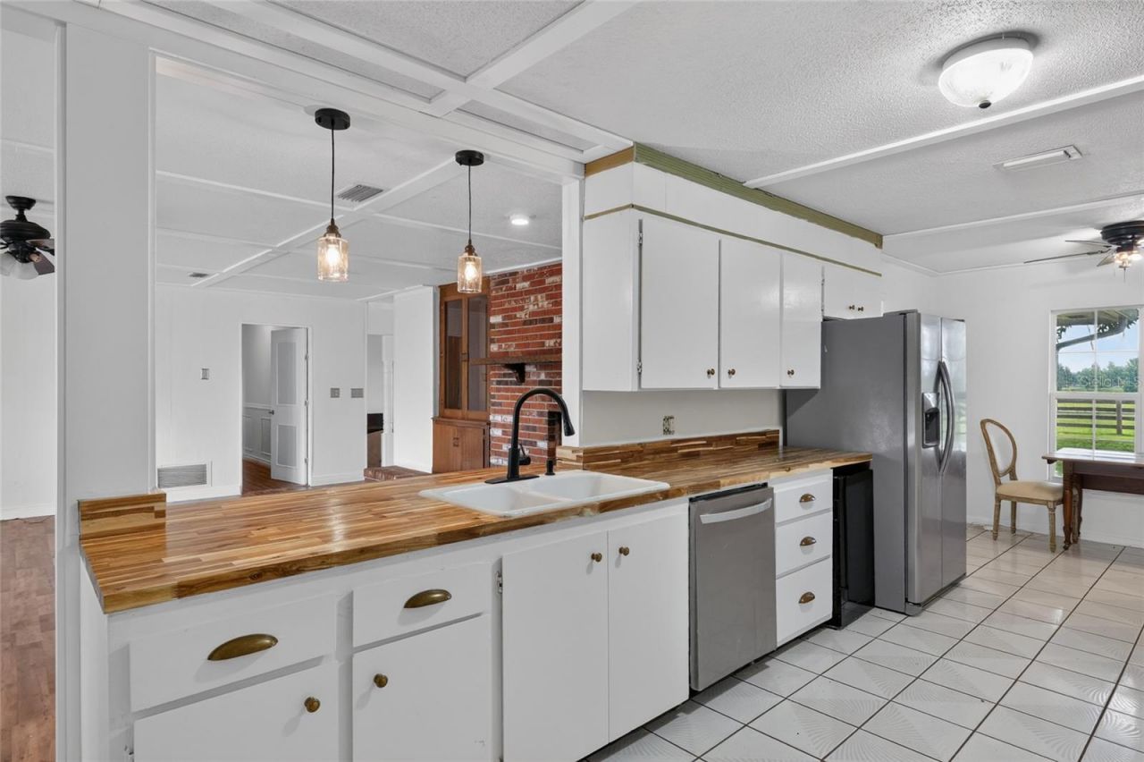 8544 NW 160th Avenue, Morriston, FL 32668 Photo