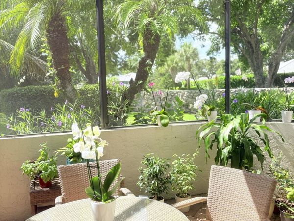 38 E Balfour Road E, Palm Beach Gardens, FL 33418