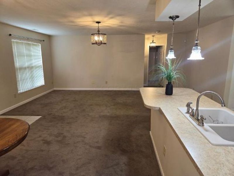 4279 Cobbleton Grove Circle, Unit 3, Canal Winchester, OH 43110 Photo 5