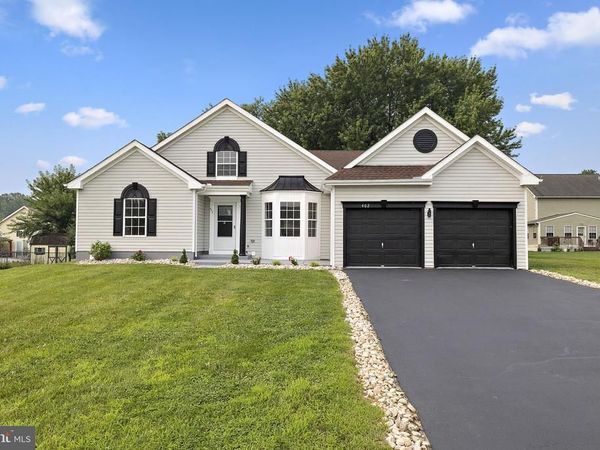 402 PARK AVENUE, NEW CASTLE, DE 19720