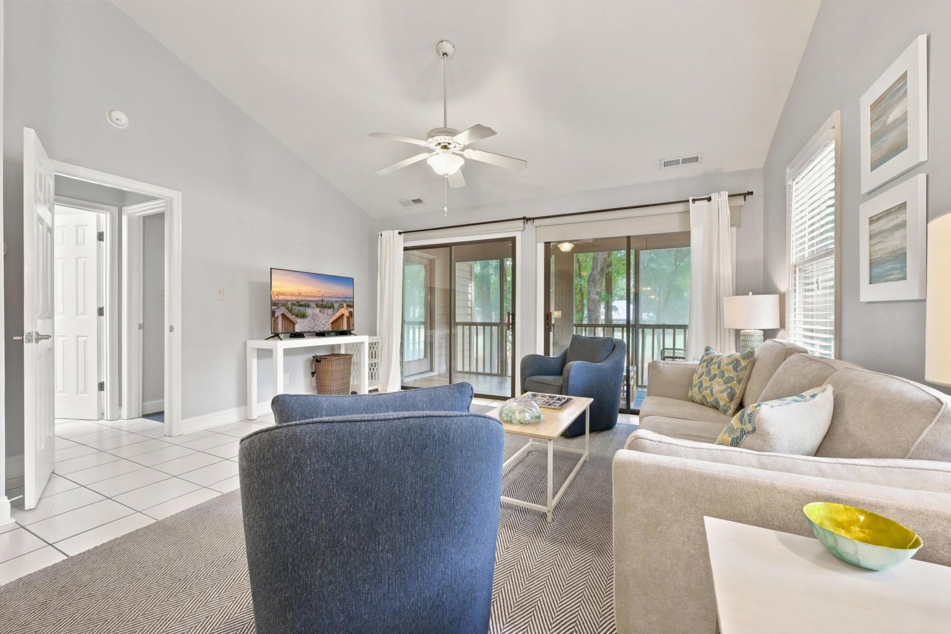 184 Stillwood Dr.  Photo 10