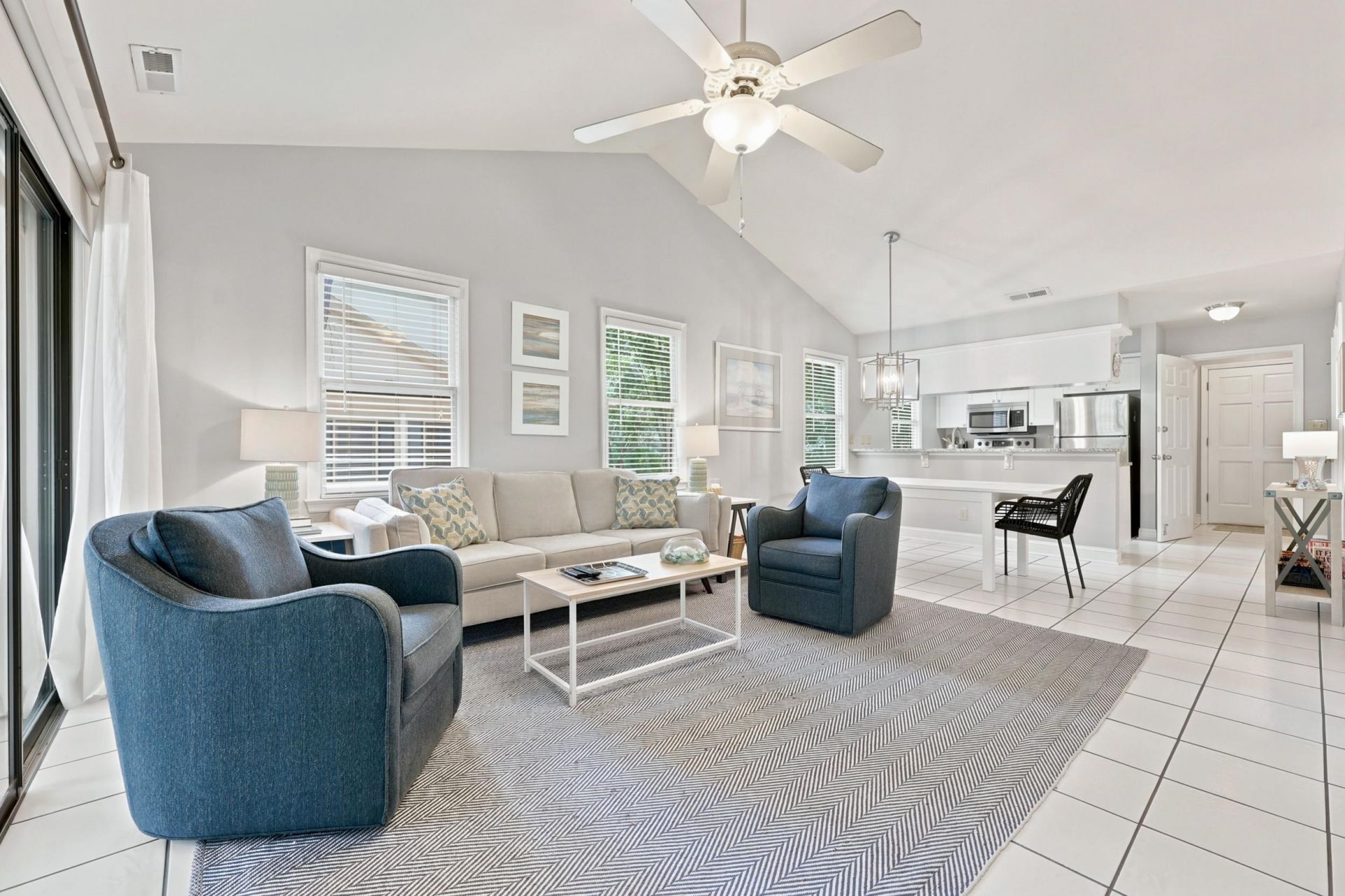 184 Stillwood Dr.  Photo 4