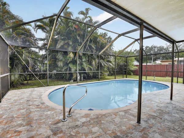 8968 SW 52nd Place, Cooper City, FL 33328