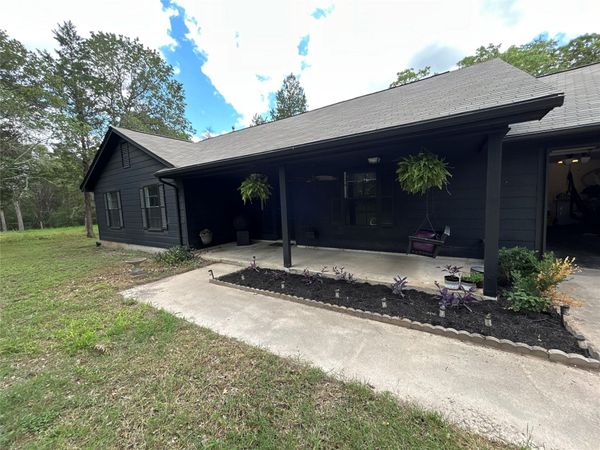 120 Rocky LN, Bastrop, TX 78602