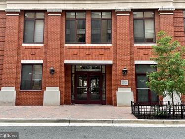 1201 N GARFIELD STREET, Unit 215, ARLINGTON, VA 22201