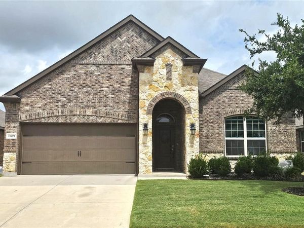 11221 Blaze Street , Aubrey, TX 76227