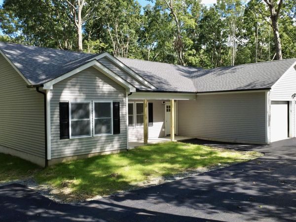 127 Buck Run Drive, Milford, PA 18337