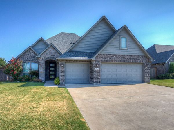 211 E 128th Place S, Jenks, OK 74037