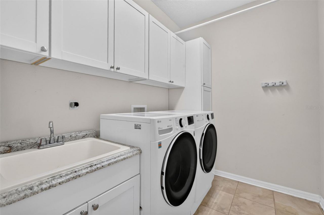 3115 Zander Drive, Grand Island, FL 32735 Photo