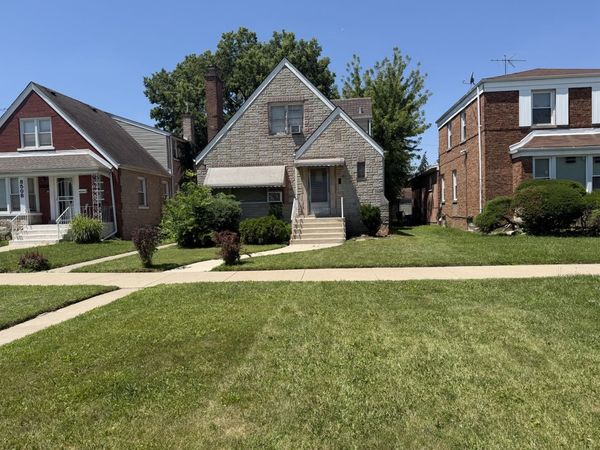 8504 S Prairie Avenue , Chicago, IL 60619