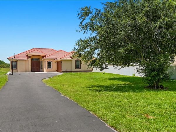 2930 35th AVE NE, NAPLES, FL 34120